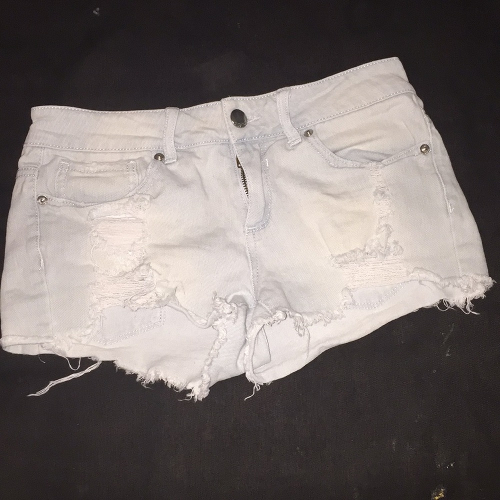 Low rise ripped shorts